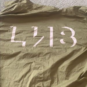 Levi’s Line 8 Olive Windbreaker **FALL ESSENTIAL!